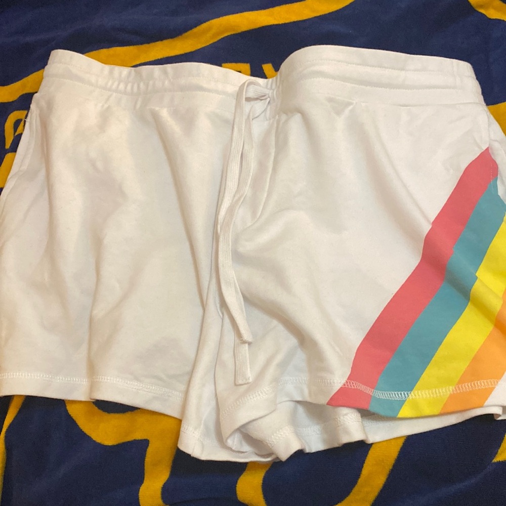 Women white stripe short set with hoodie. New!!!XL